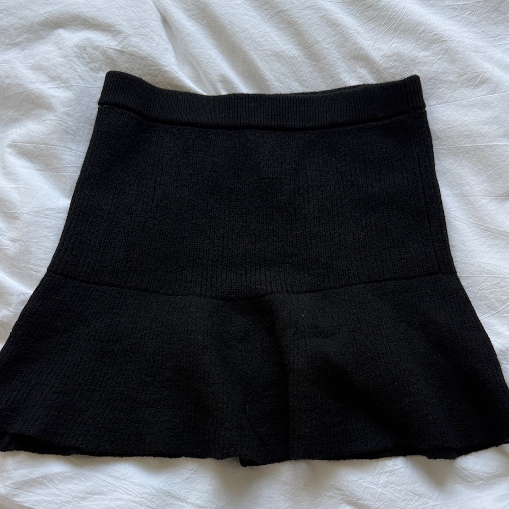 Aritzia Babaton Black Knit Circle Skirt